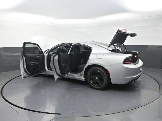 Used 2022 Dodge Charger SXT RWD image 33