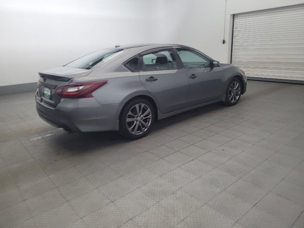 Used 2018 Nissan Altima 2.5 SR w/ SR Special Edition image 10