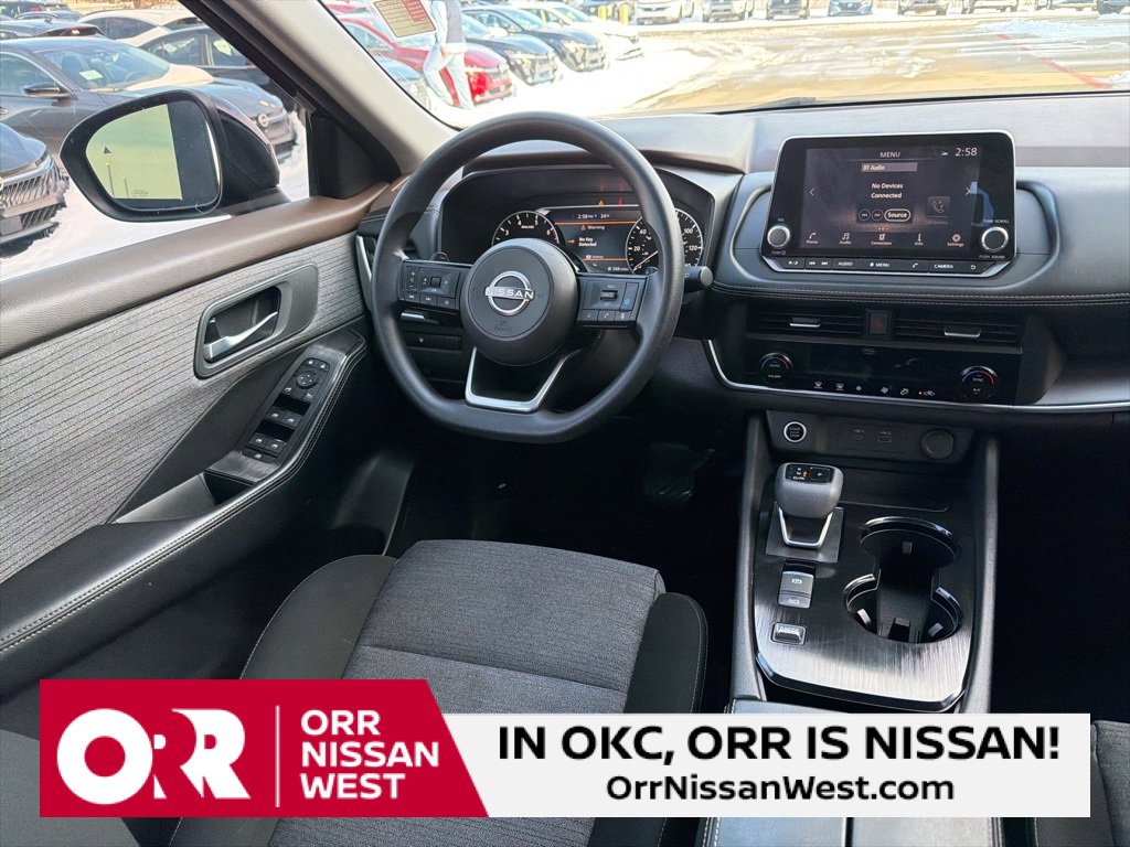 Used 2023 Nissan Rogue SV image 20