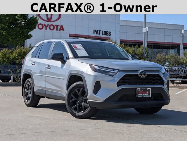 Used 2024 Toyota RAV4 LE image 2
