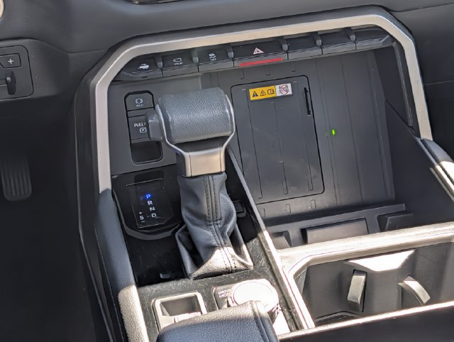 Used 2024 Toyota Tundra Limited AWD/4WD image 14