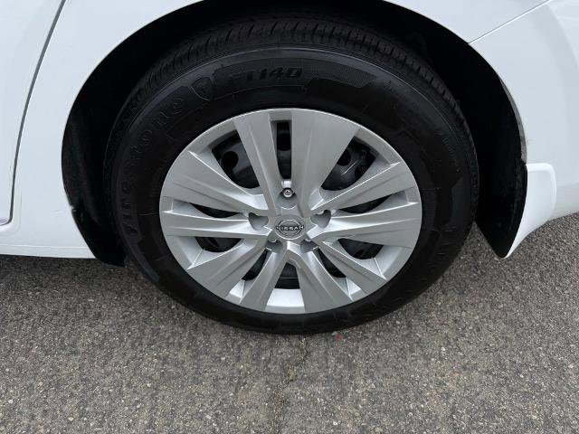 Certified 2025 Nissan Sentra S FWD image 8