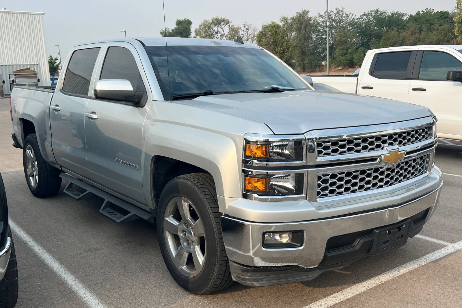 Used 2014 Chevrolet Silverado 1500 LT w/ LT Convenience Package RWD image 2