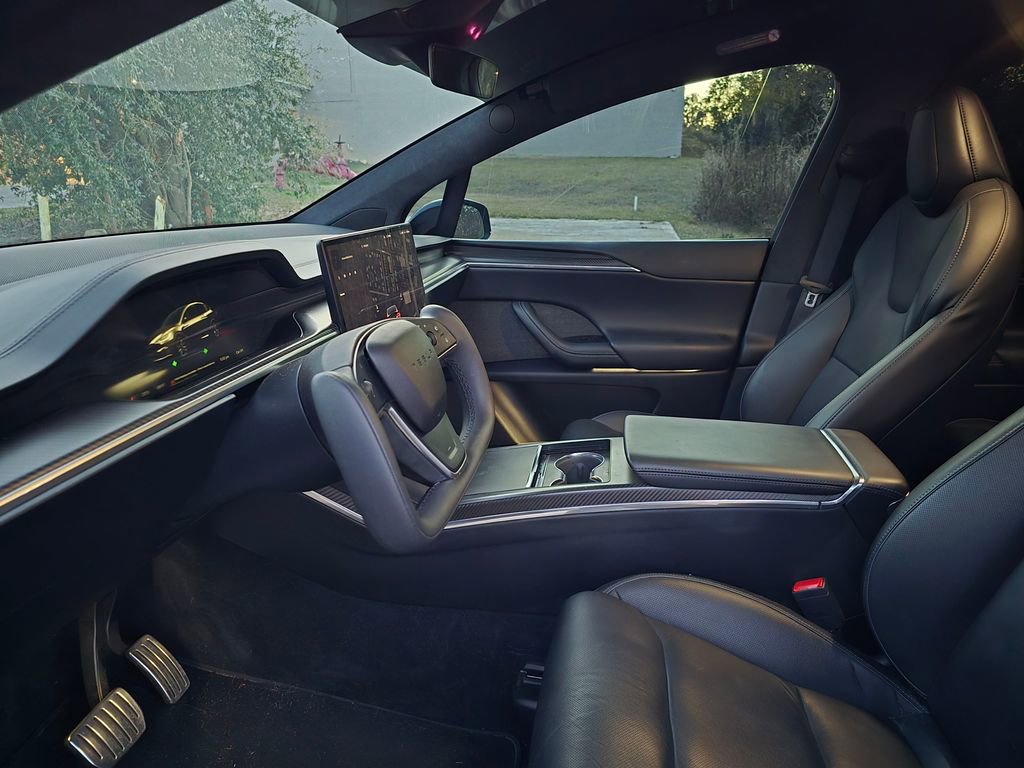 Used 2022 Tesla Model X Plaid image 24