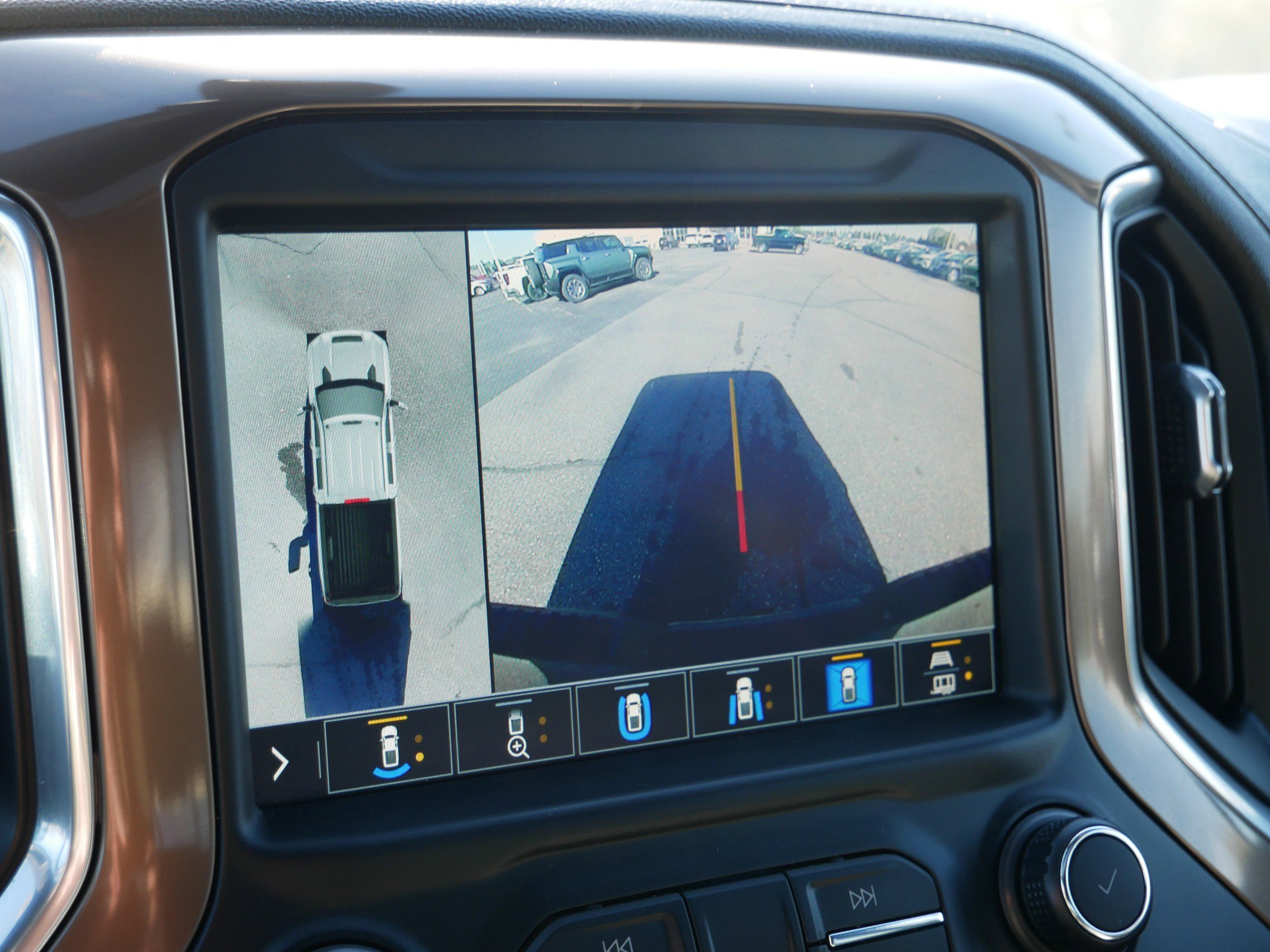 Used 2021 Chevrolet Silverado 2500 High Country w/ Z71 Off-Road Package image 26