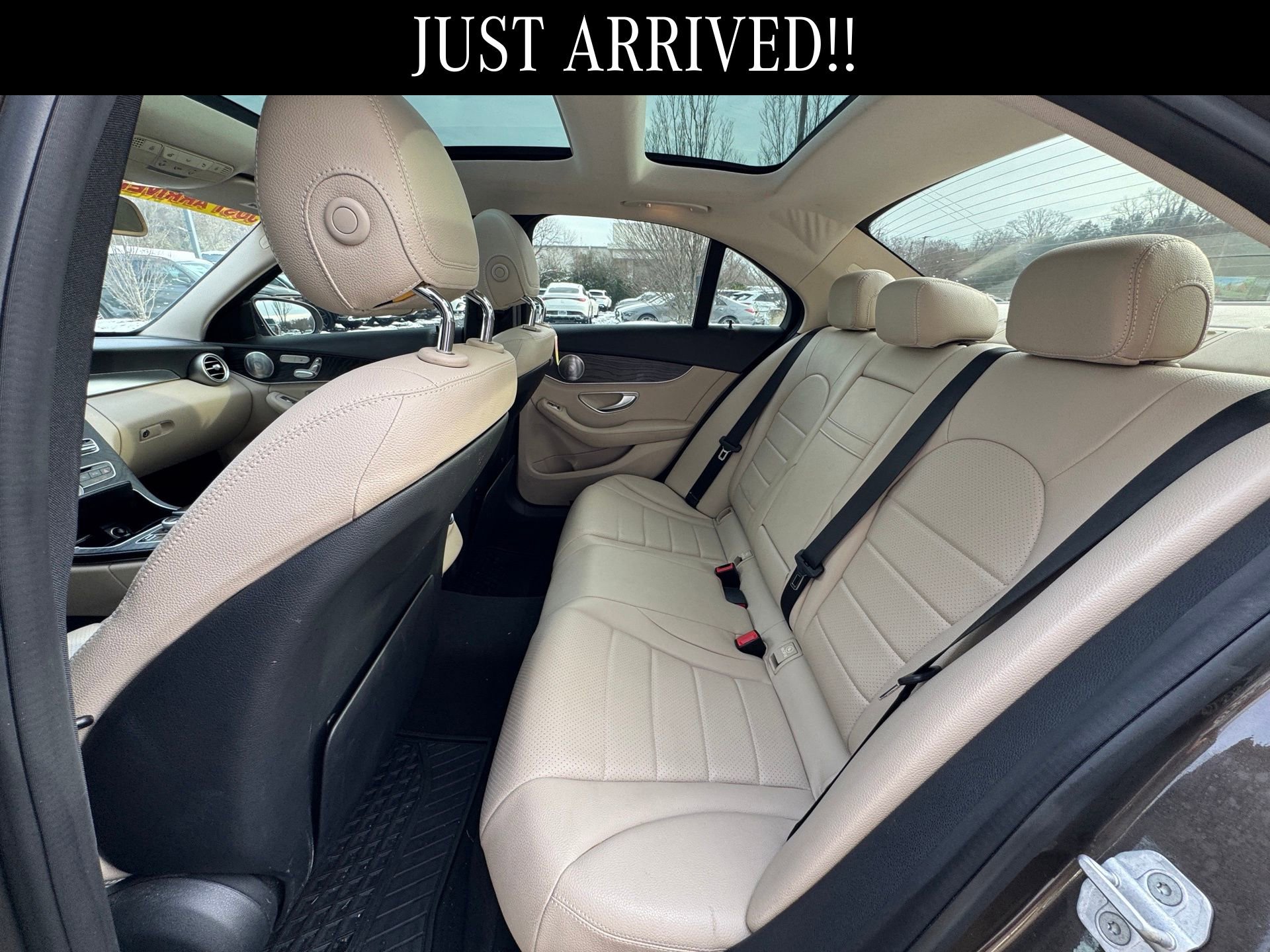 Used 2015 Mercedes-Benz C 300 4MATIC Sedan image 10