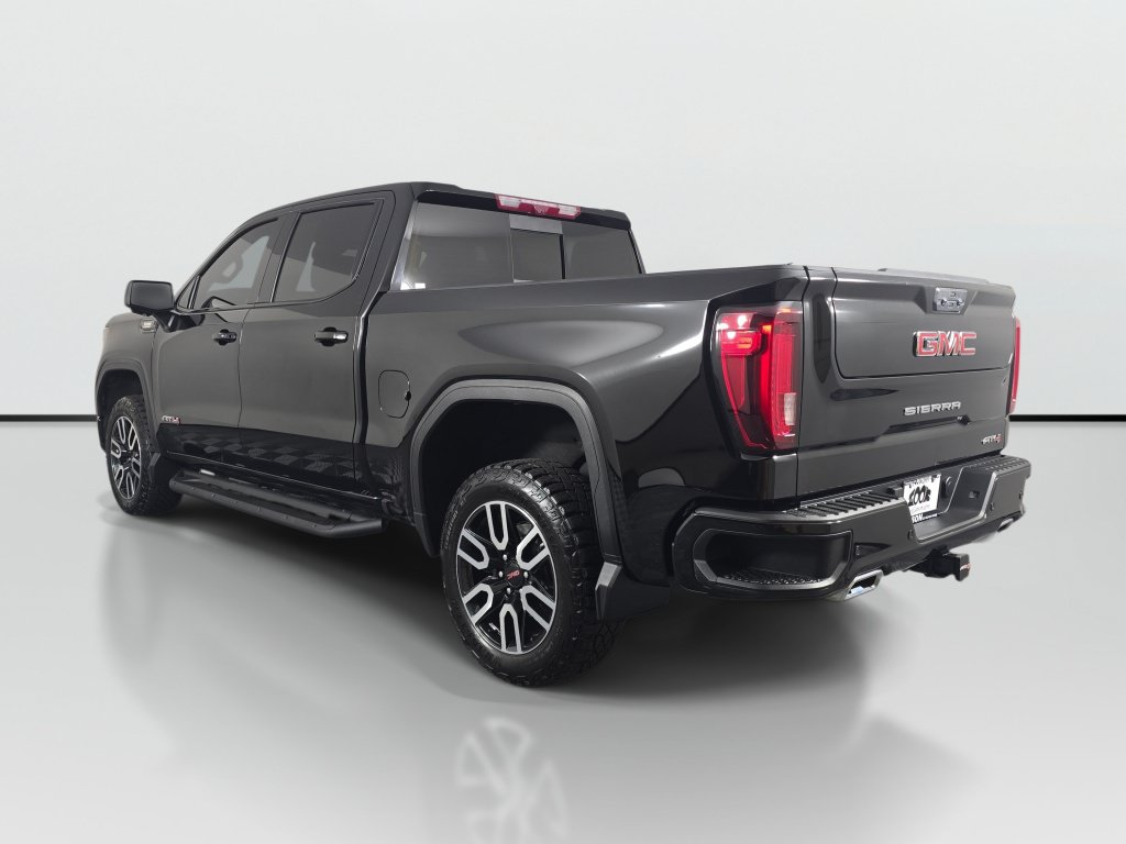 Used 2024 GMC Sierra 1500 AT4 w/ Technology Package AWD/4WD image 3