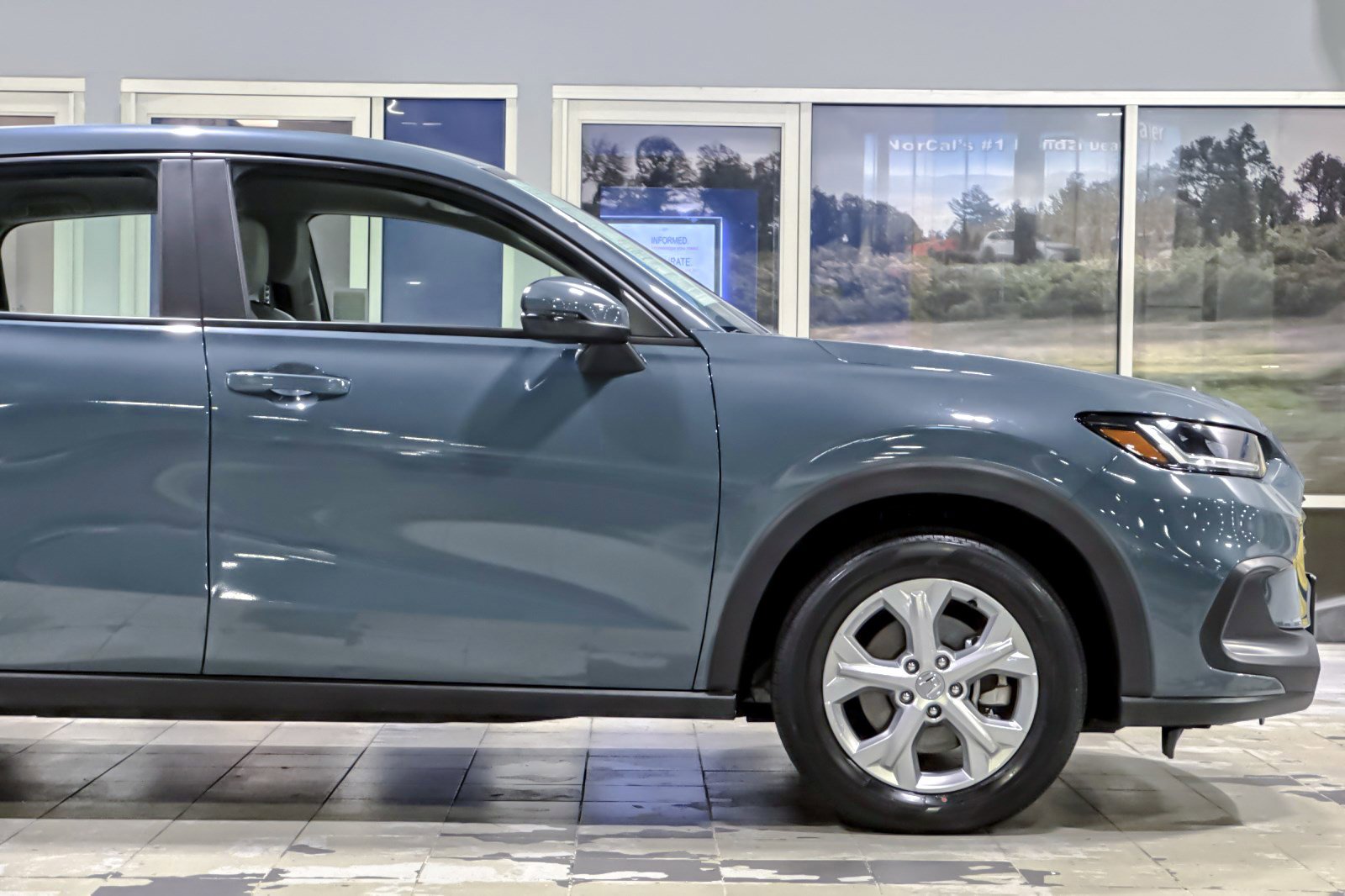 Used 2024 Honda HR-V LX image 34