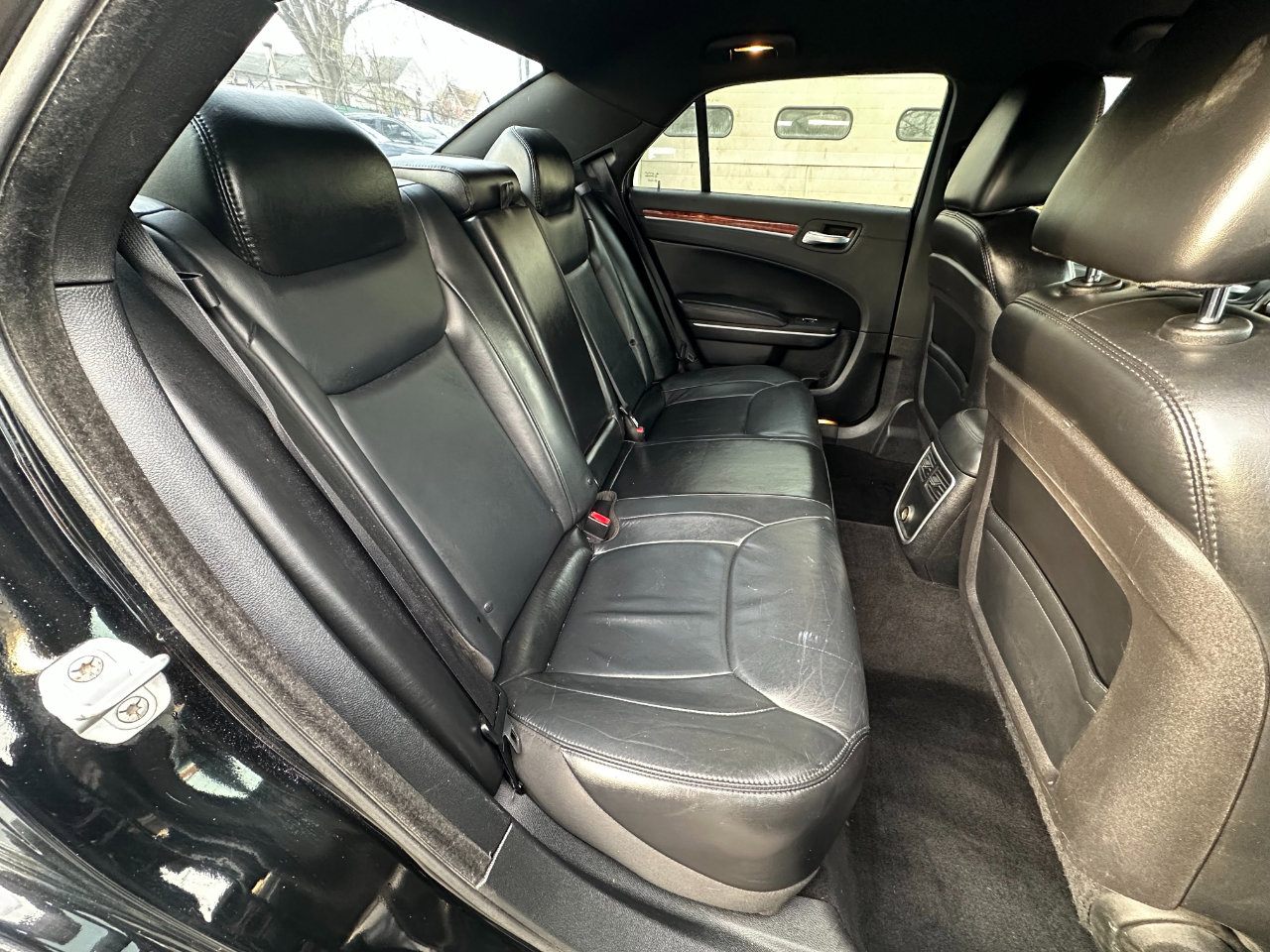 Used 2014 Chrysler 300 RWD image 35