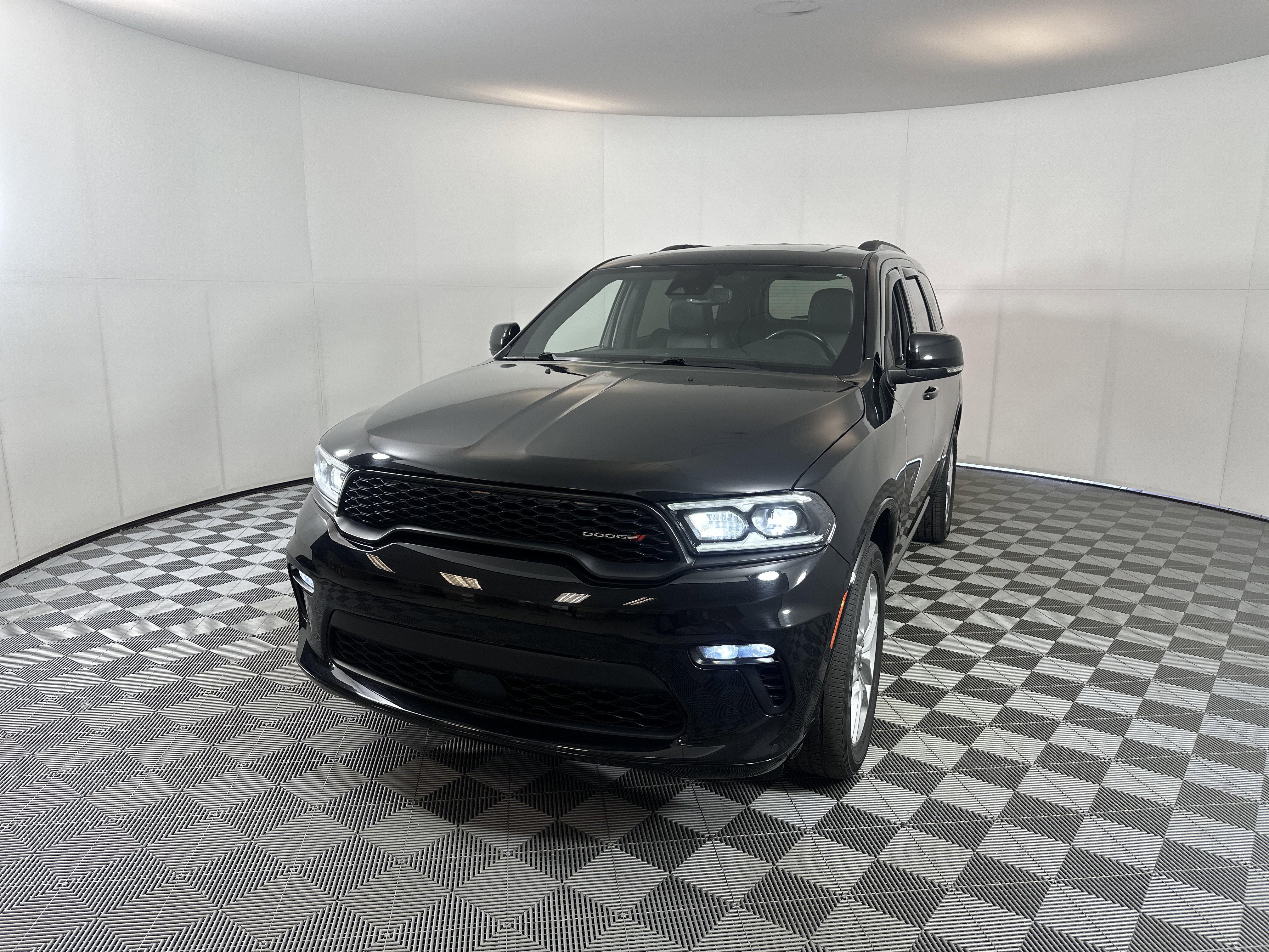 Used 2022 Dodge Durango GT image 2