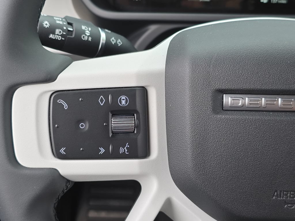 New 2026 Land Rover Defender 110 S AWD/4WD image 17