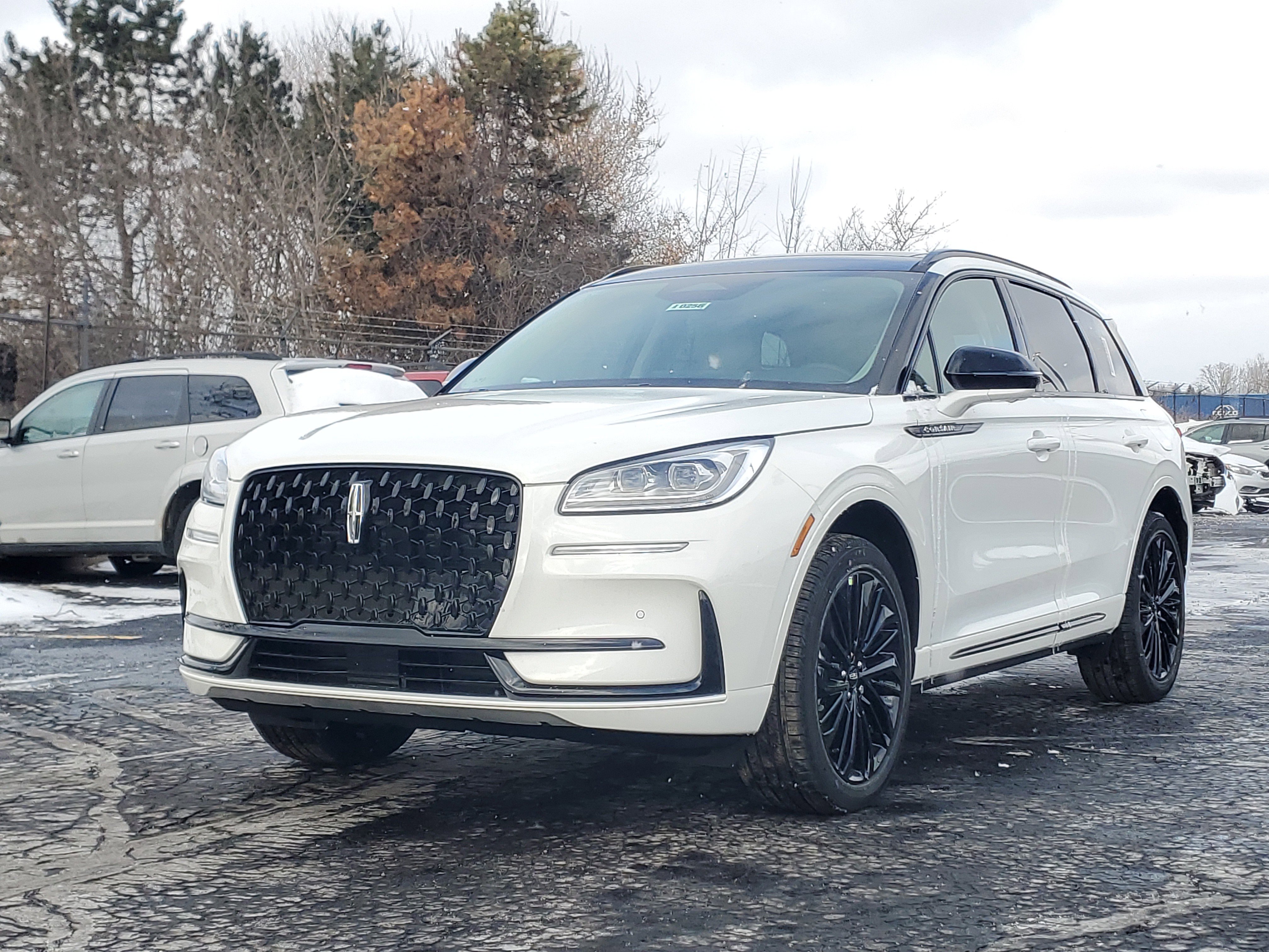 New 2026 Lincoln Corsair Reserve w/ Jet Appearance Package image 2