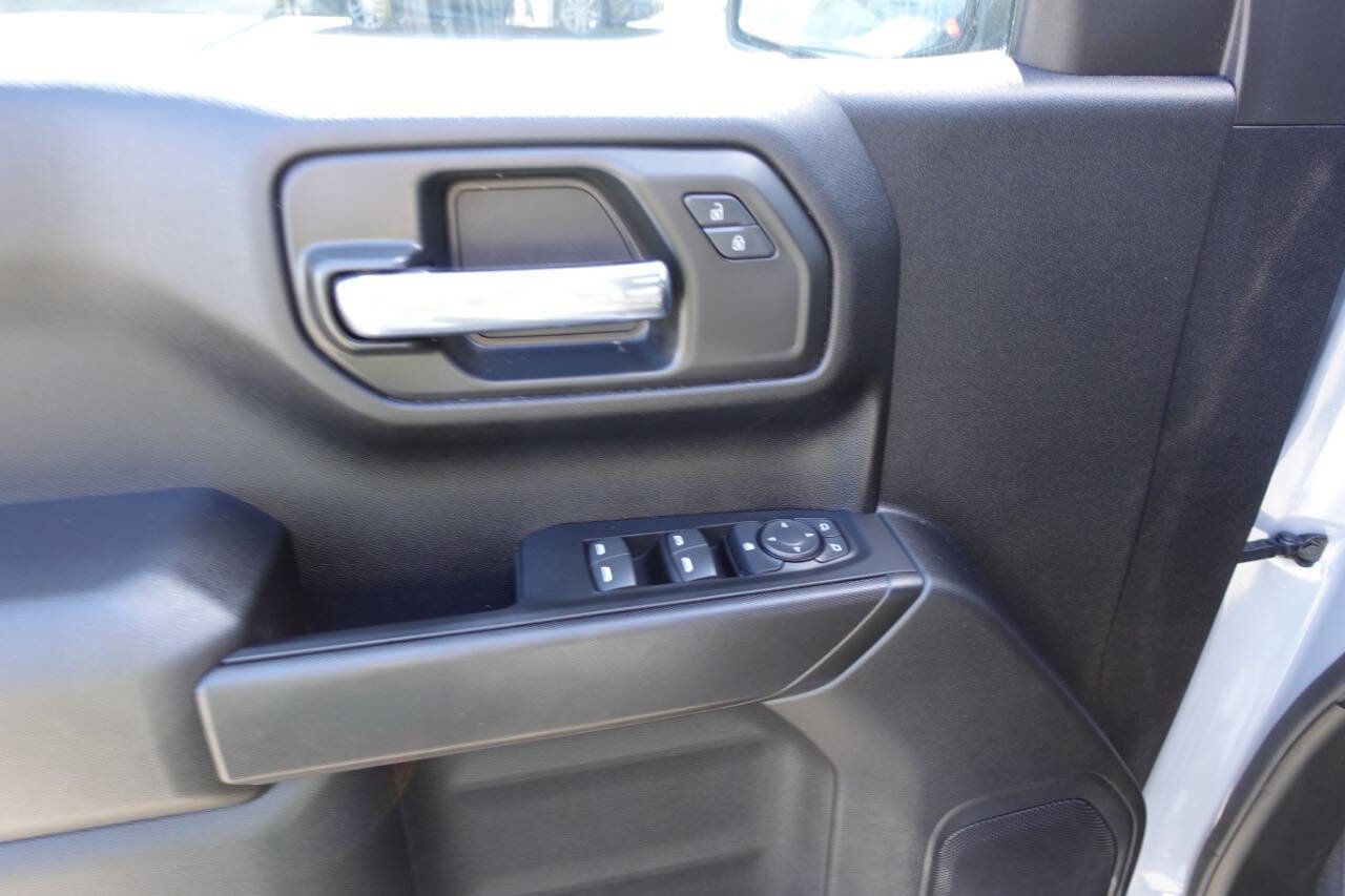 Used 2024 Chevrolet Silverado 1500 Custom AWD/4WD image 16
