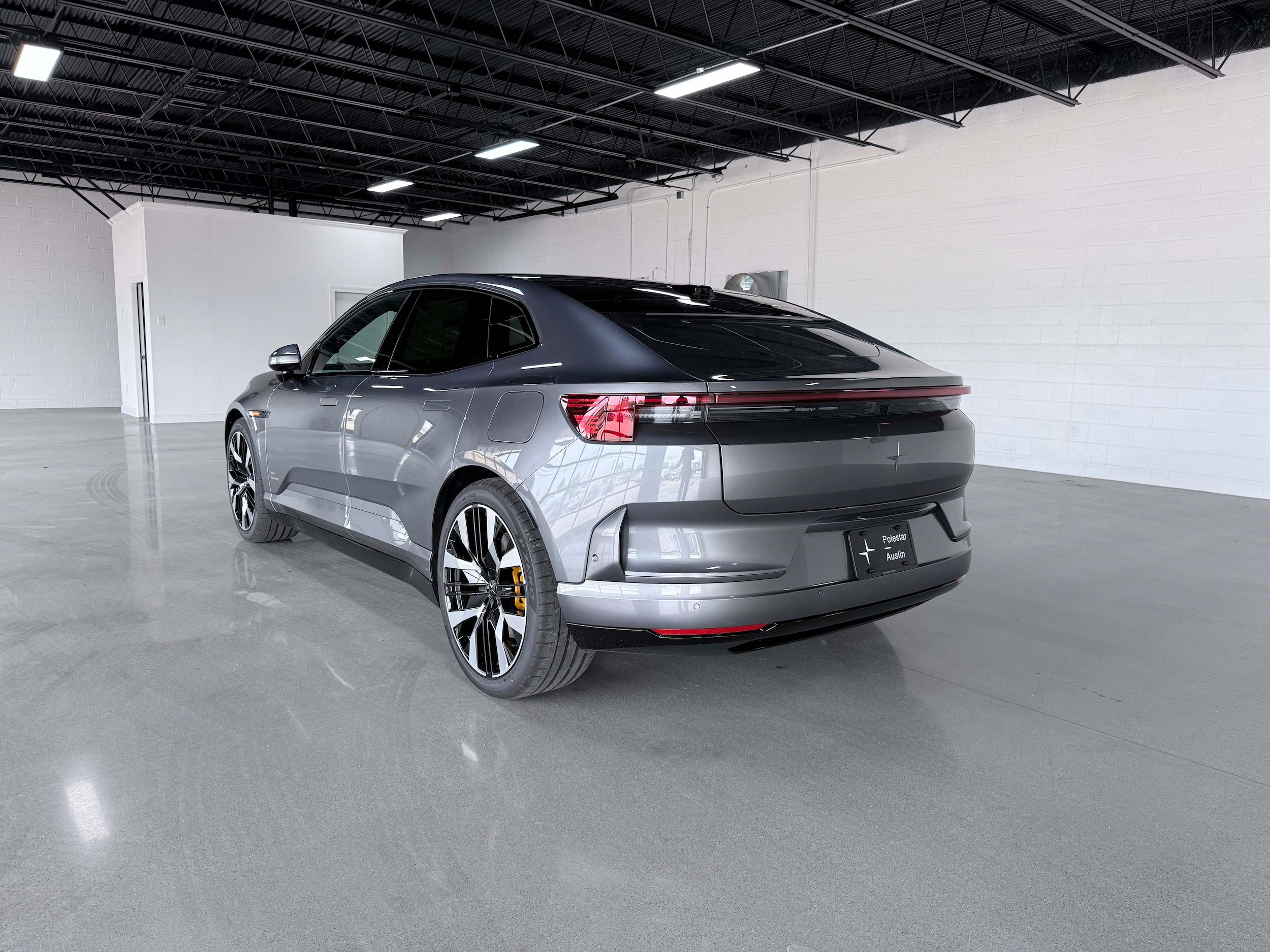 New 2026 Polestar Polestar 4 w/ Performance Pack AWD/4WD image 4