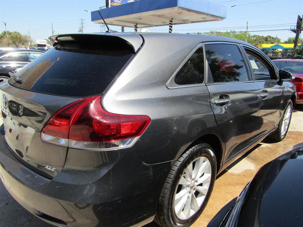 Used 2013 Toyota Venza XLE image 4