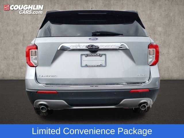 Used 2022 Ford Explorer Limited w/ Equipment Group 301A image 7
