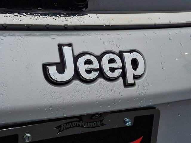 Used 2024 Jeep Compass Limited image 30