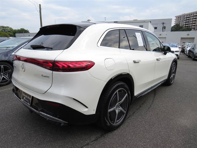Used 2023 Mercedes-Benz EQS 580 4MATIC SUV image 4