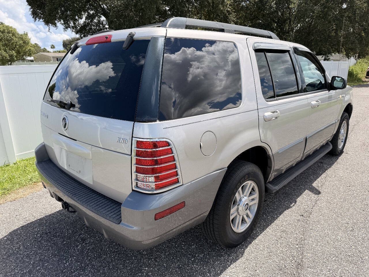 Used 2005 Mercury Mountaineer Luxury AWD/4WD image 5