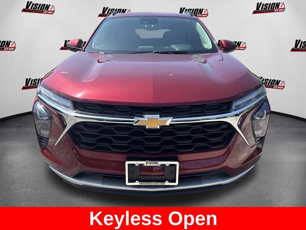 Used 2024 Chevrolet Trax LT w/ Driver Confidence Package FWD image 9