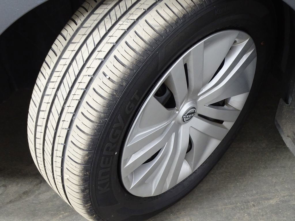 Used 2023 Nissan Leaf S image 40