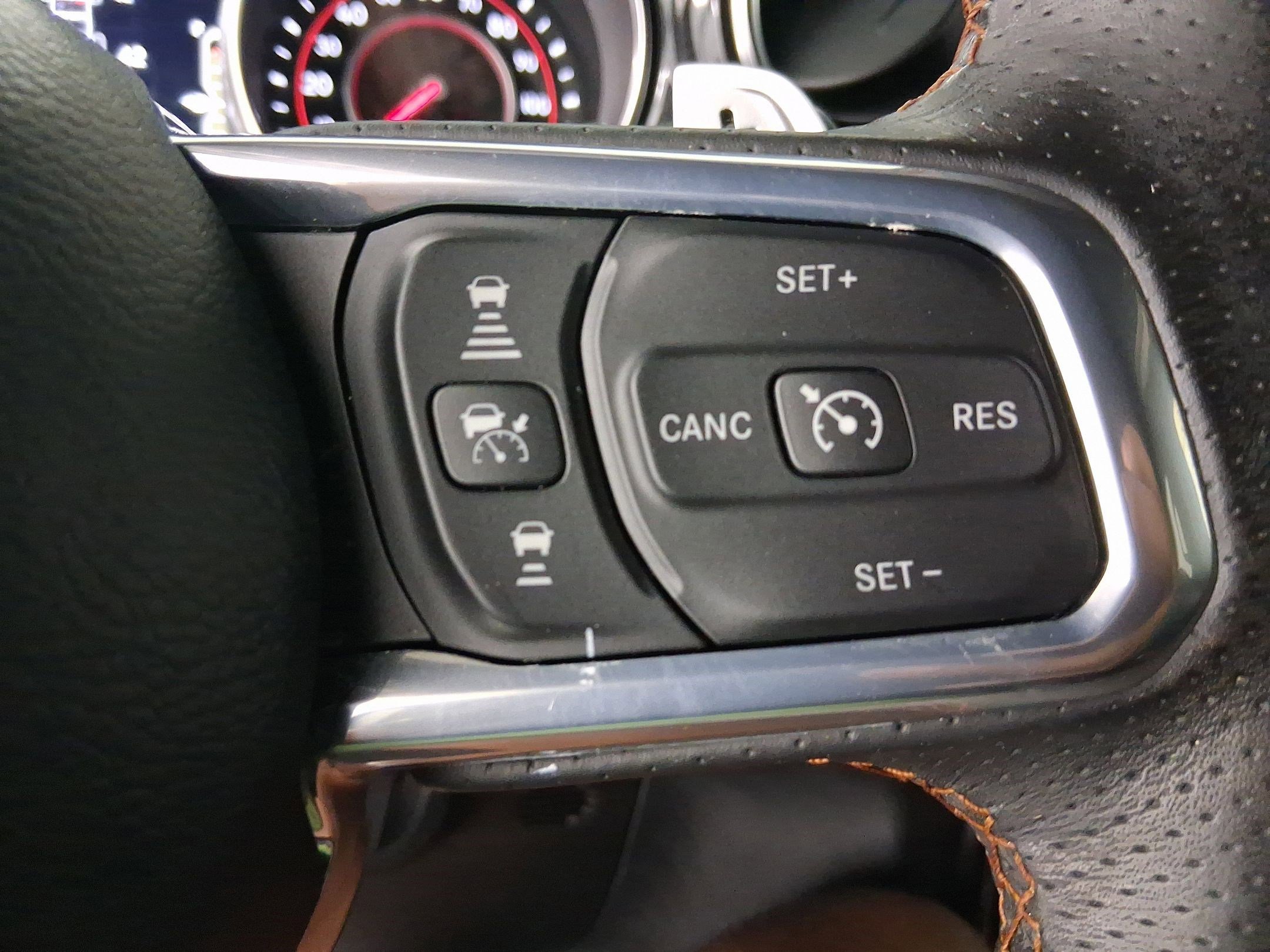 Used 2022 Jeep Wrangler Unlimited Rubicon w/ Xtreme Recon 35" Tire Package image 15