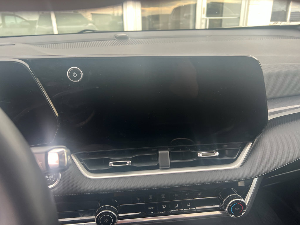 Used 2025 Chevrolet Equinox LT image 14
