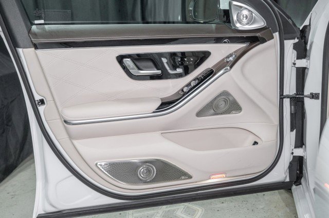 New 2026 Mercedes-Benz Maybach S 580 4MATIC image 10
