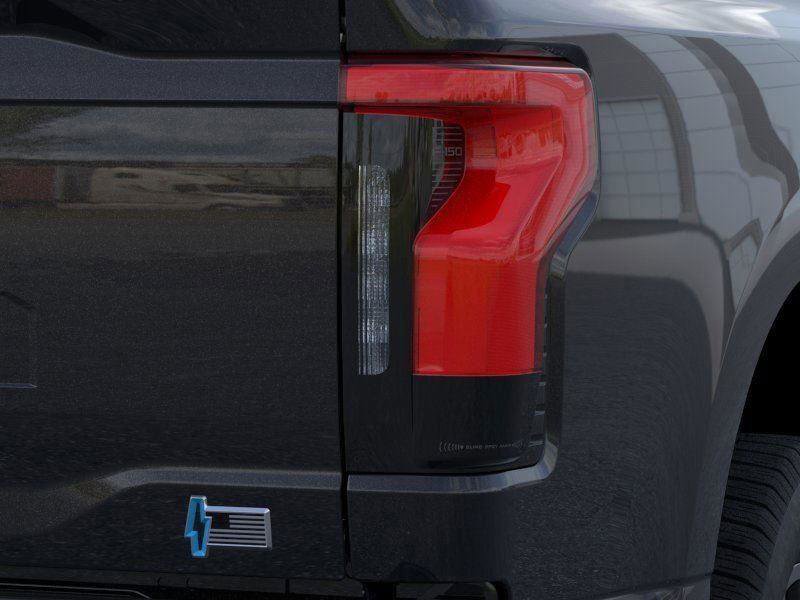 New 2025 Ford F150 Lightning Flash AWD/4WD image 21