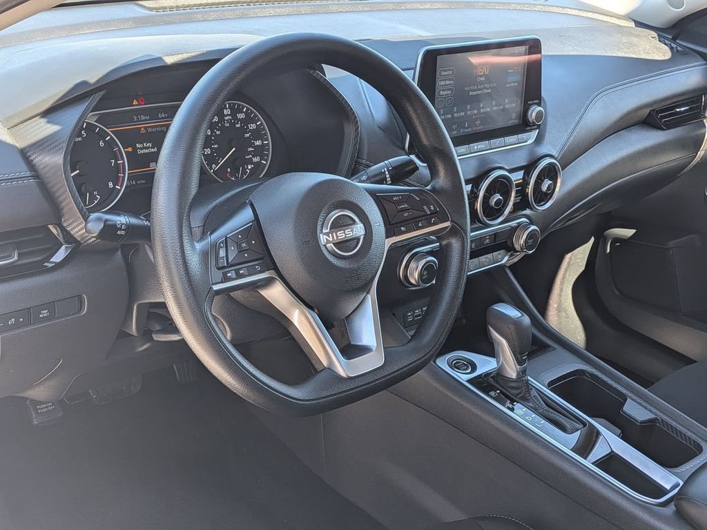 Used 2025 Nissan Sentra SV FWD image 10