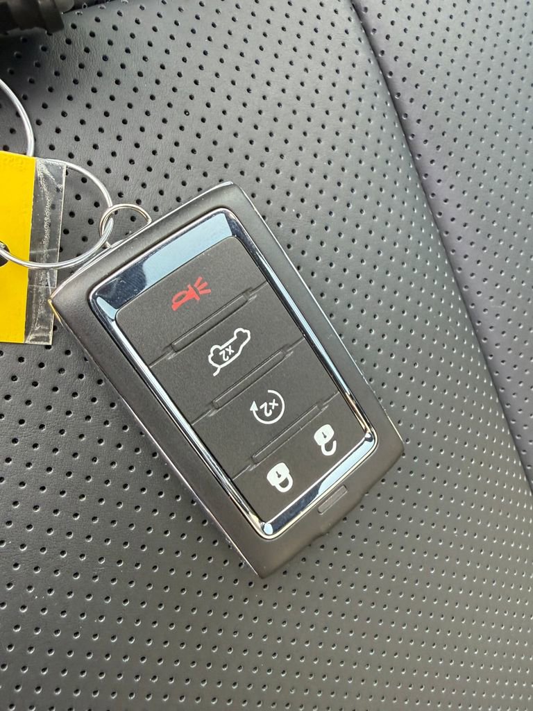 New 2026 Jeep Grand Cherokee L Summit w/ Obsidian Package image 30