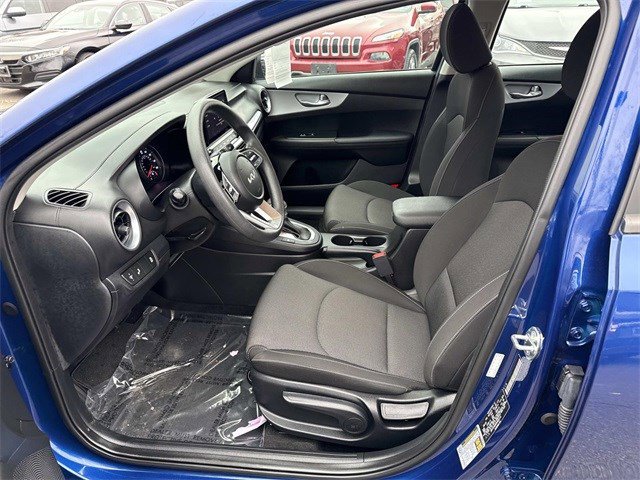 Used 2023 Kia Forte LXS w/ LXS Technology Package image 14