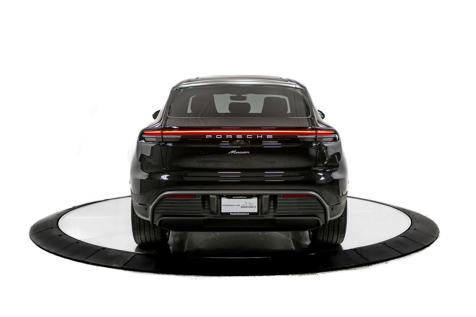 New 2026 Porsche Macan Electric RWD image 6
