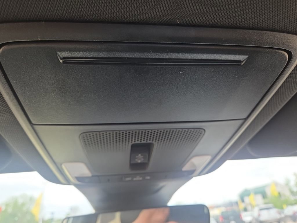 Used 2025 Honda CR-V Sport Touring image 31