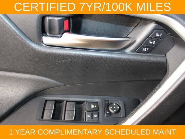 Used 2025 Toyota RAV4 XLE Premium w/ Weather Package AWD/4WD image 17