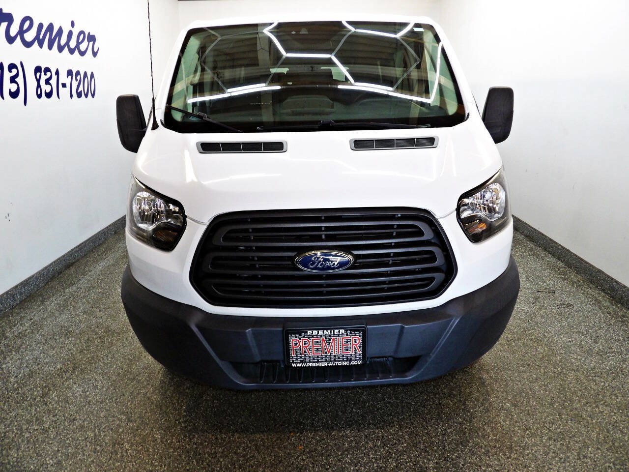 Used 2018 Ford Transit 350 XL RWD image 2