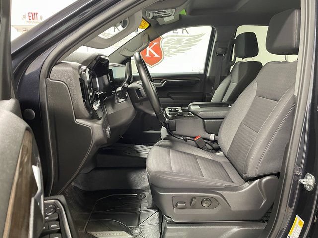 Used 2023 Chevrolet Silverado 1500 LT w/ Protection Package AWD/4WD image 11