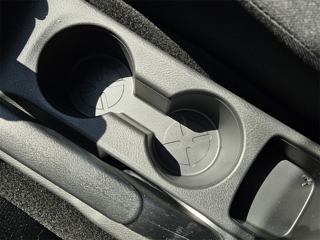 New 2025 Nissan Kicks Play S image 22