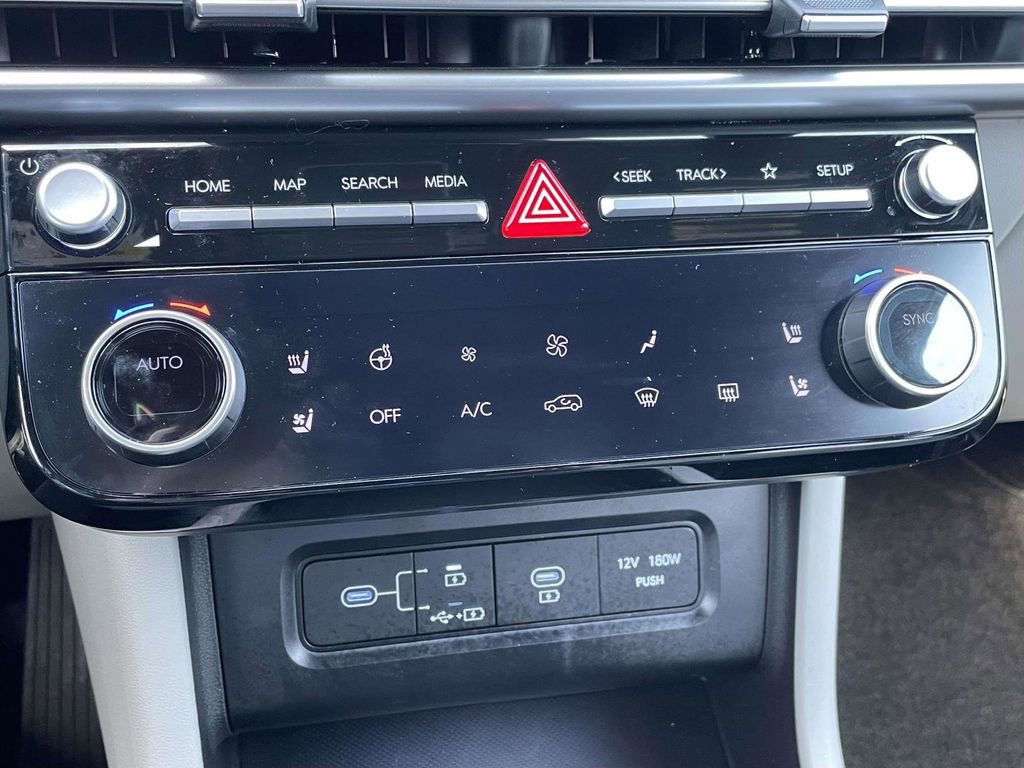 Certified 2026 Hyundai Tucson Limited AWD/4WD image 19