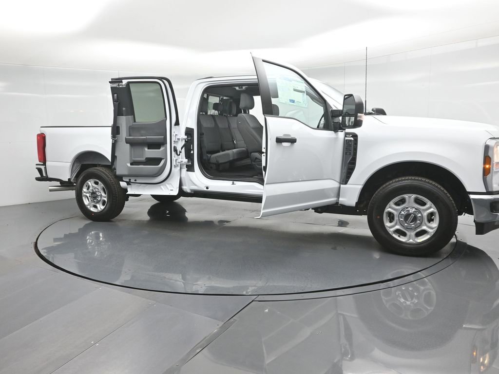 New 2026 Ford F350 XLT RWD image 29