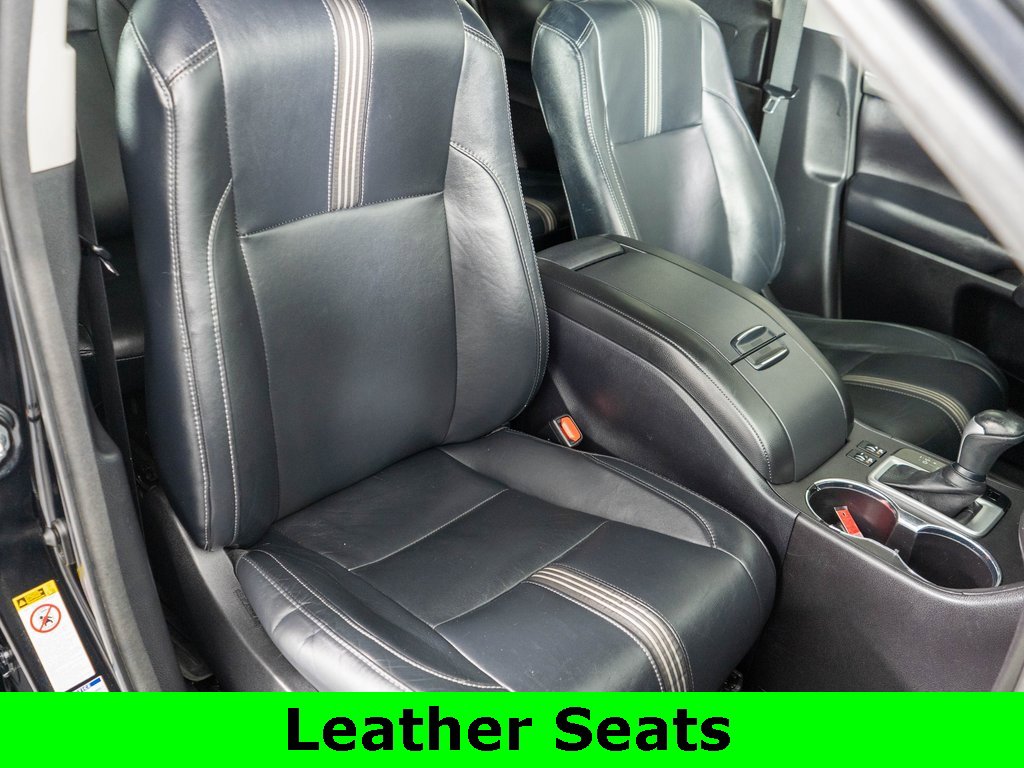 Used 2018 Toyota Highlander SE image 7