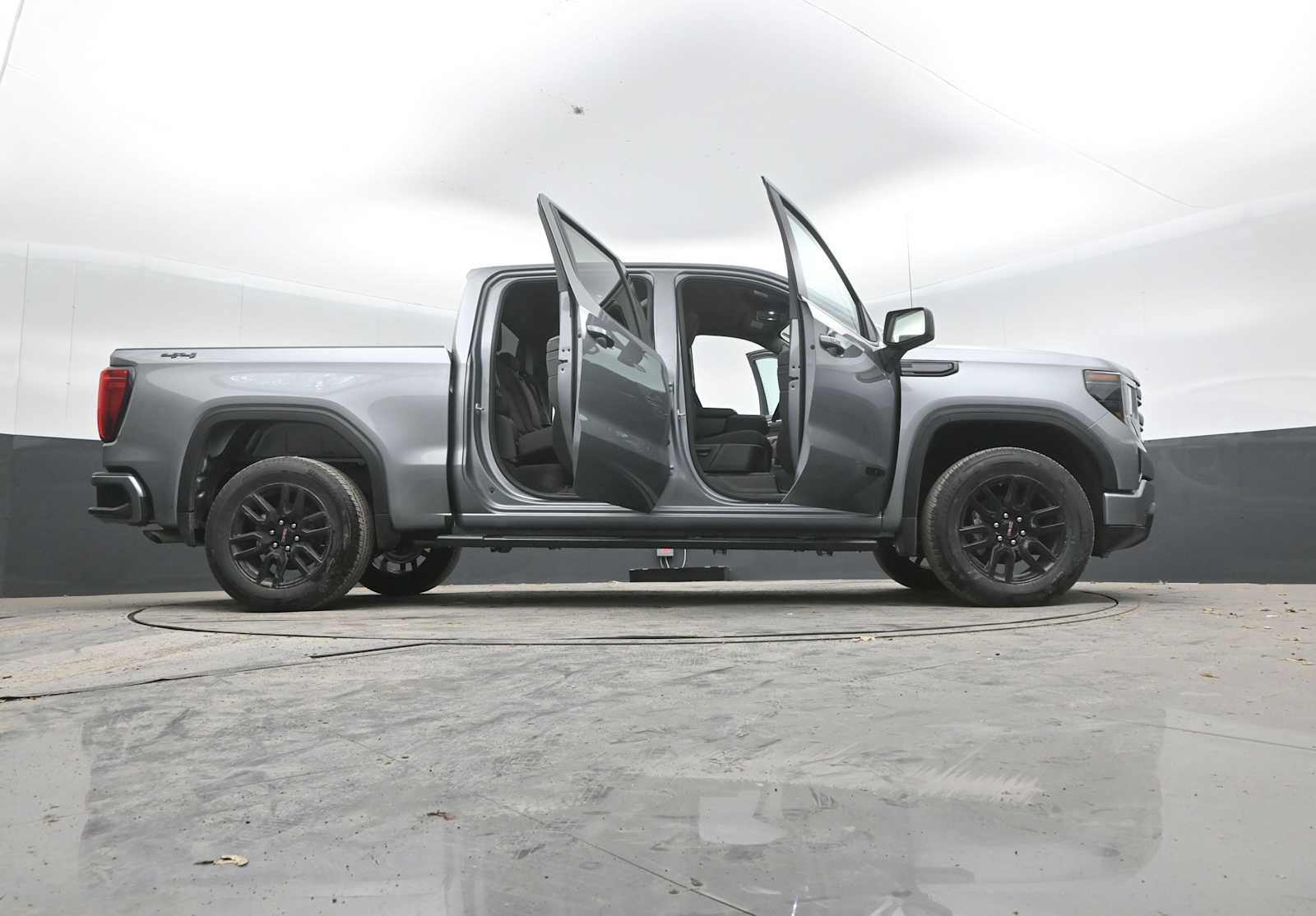 New 2026 GMC Sierra 1500 Elevation w/ LPO, Elevation Black Package AWD/4WD image 54