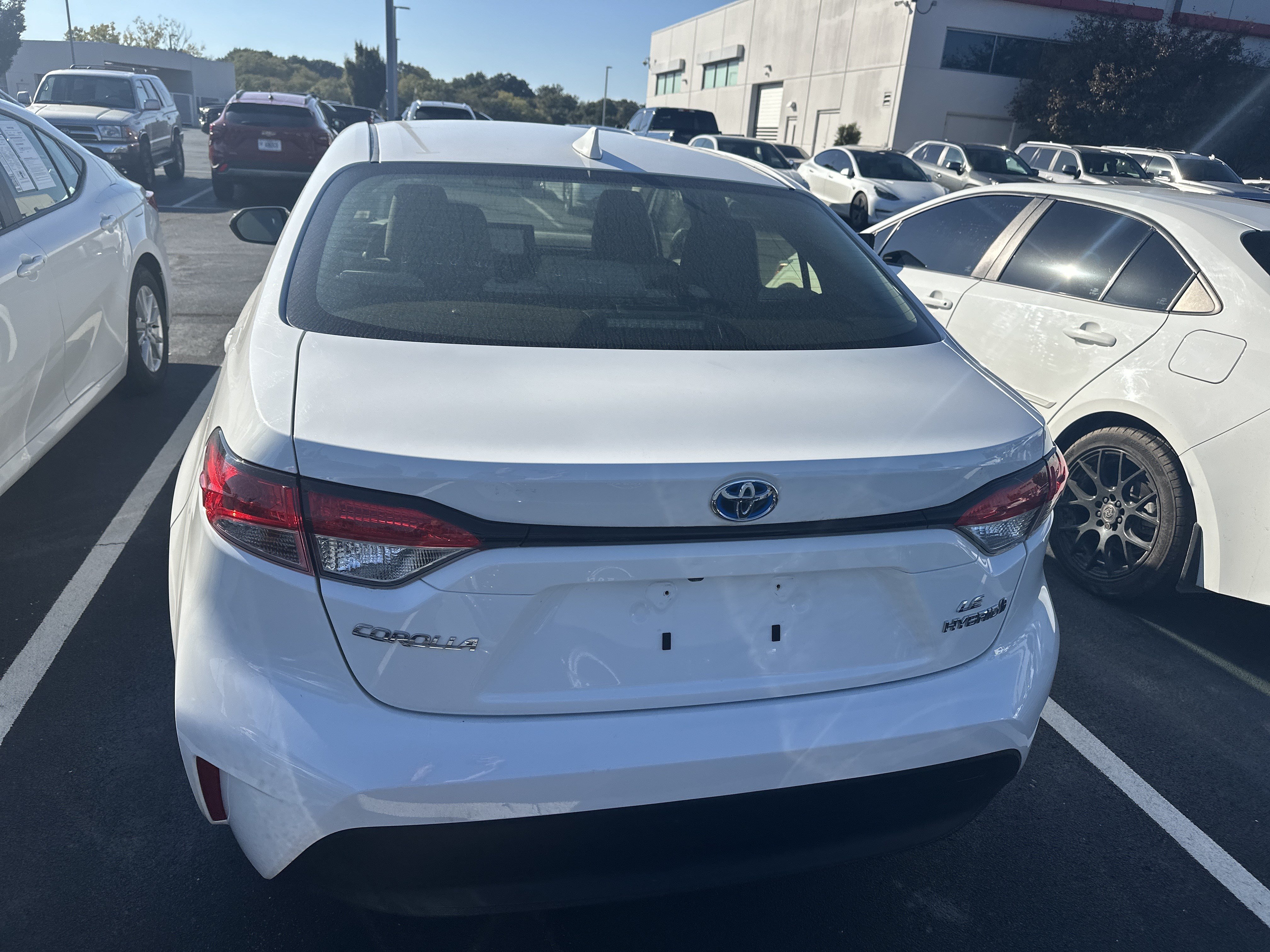 Used 2024 Toyota Corolla LE w/ LE Convenience Package FWD image 8