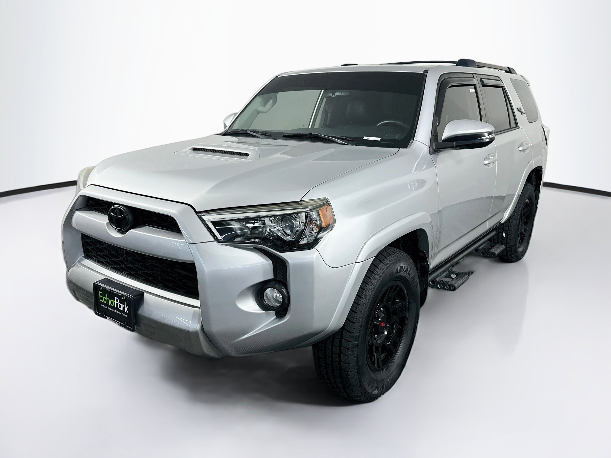 Used 2019 Toyota 4Runner TRD Off-Road Premium AWD/4WD image 3