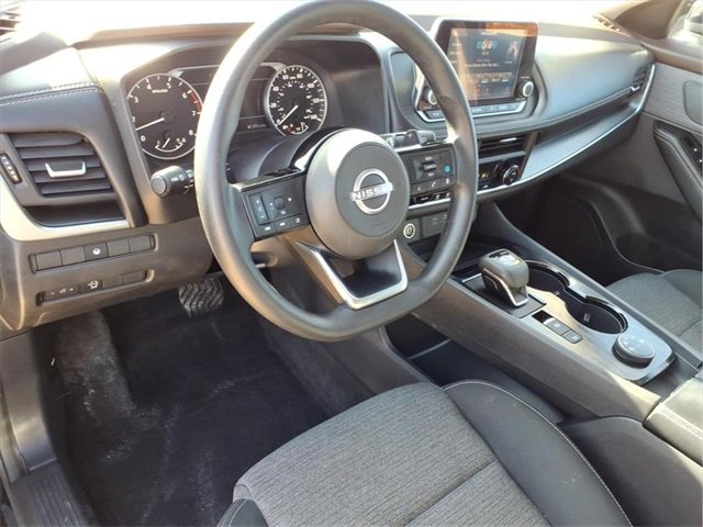 Used 2023 Nissan Rogue SV image 8