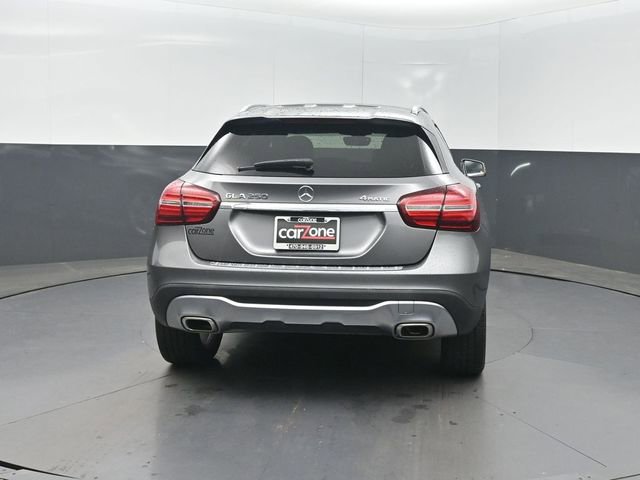 Used 2020 Mercedes-Benz GLA 250 4MATIC w/ Premium Package image 33