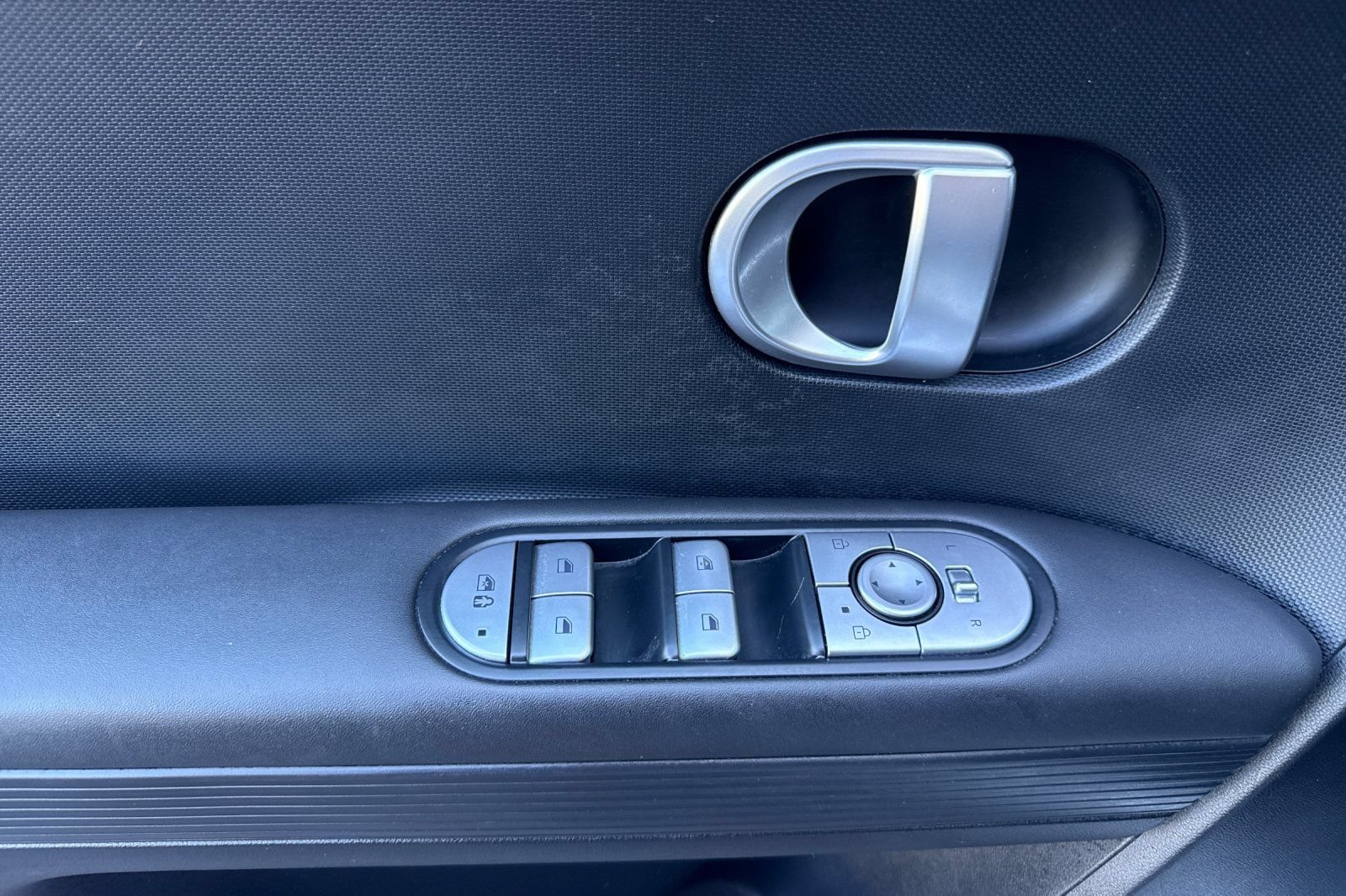 Certified 2024 Hyundai Ioniq 5 SE RWD image 12
