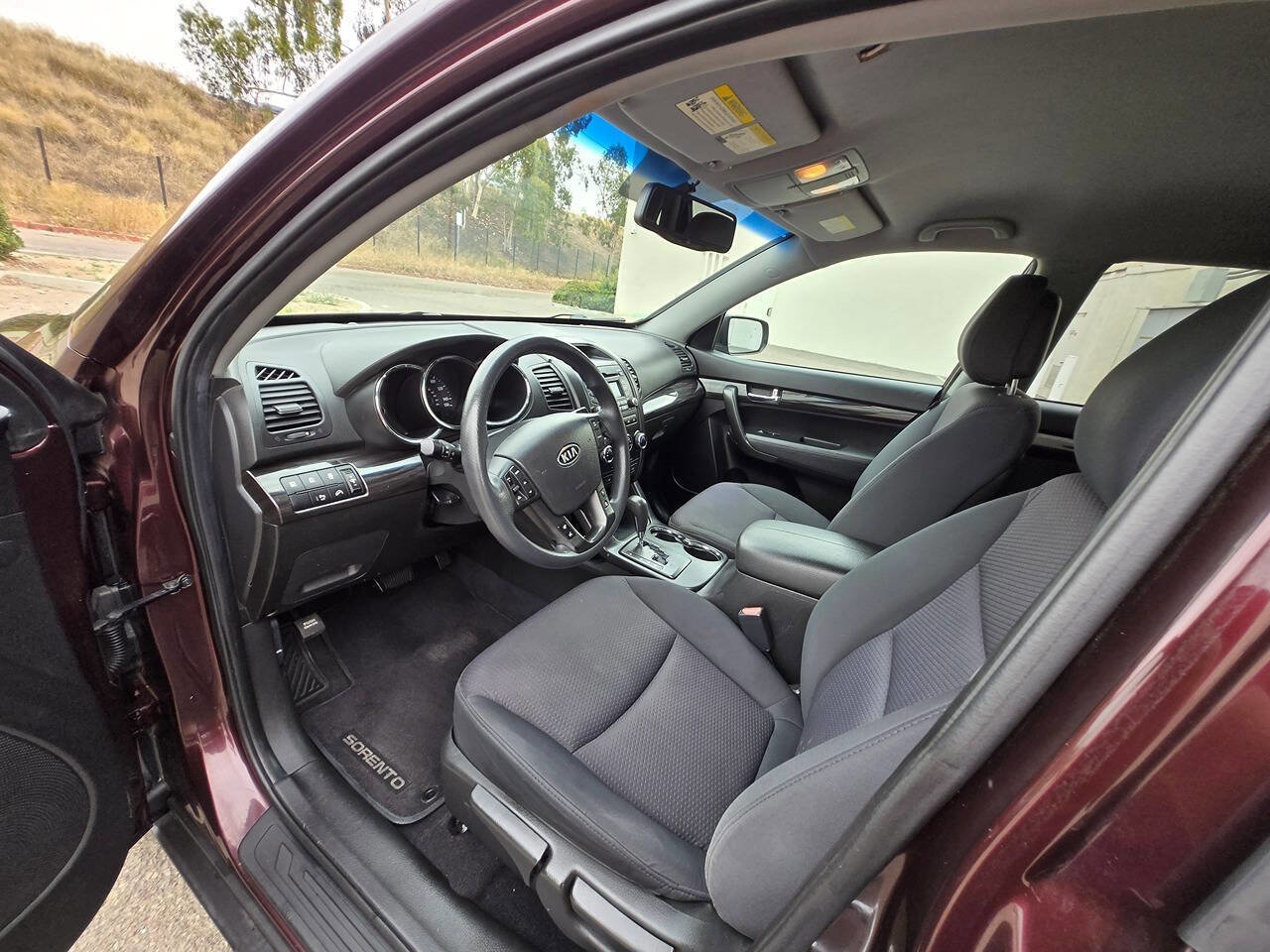 Used 2011 Kia Sorento LX w/ Convenience Pkg image 21