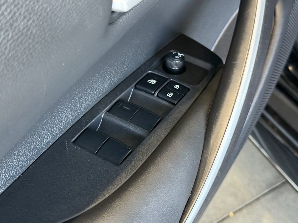 Used 2024 Toyota Corolla SE FWD image 18