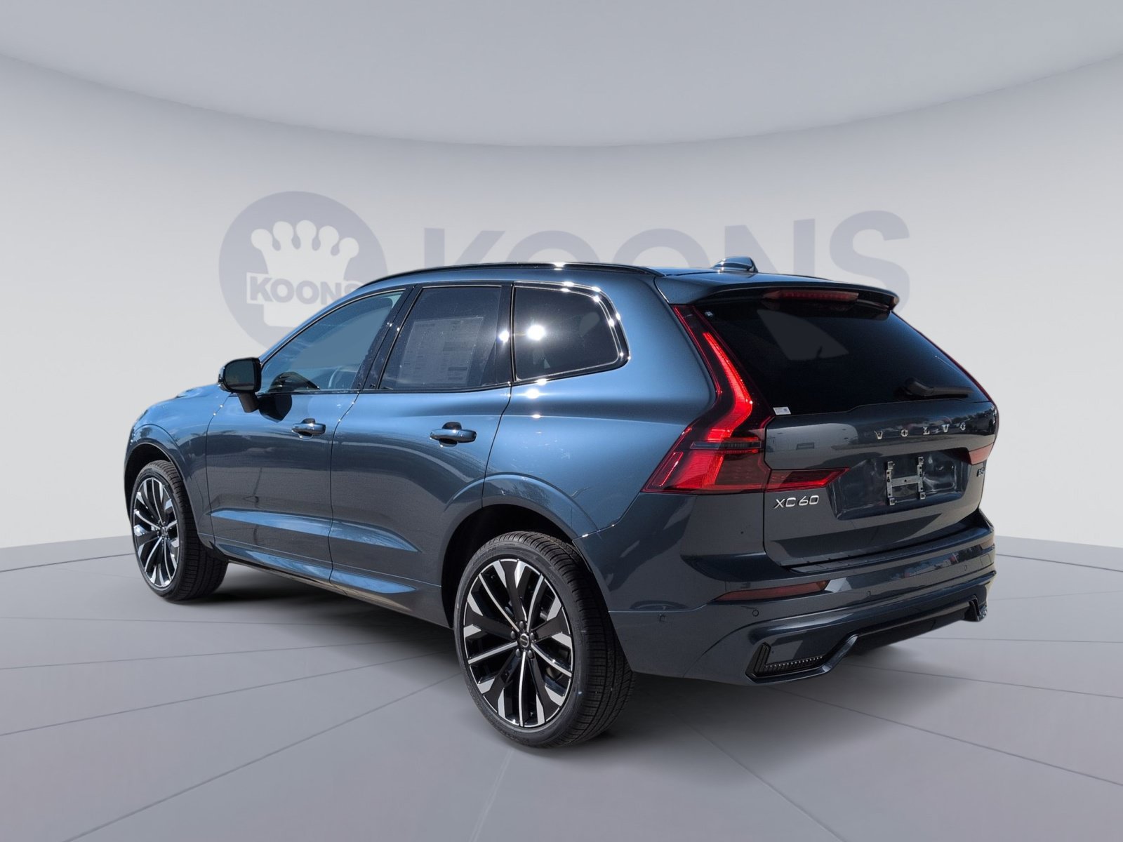 New 2026 Volvo XC60 B5 Ultra w/ Protection Package Premier AWD/4WD image 8